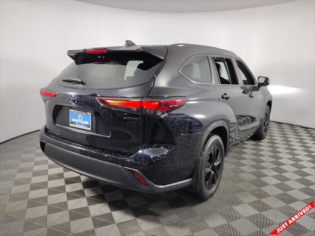 used 2024 Toyota Highlander Hybrid car, priced at $43,995