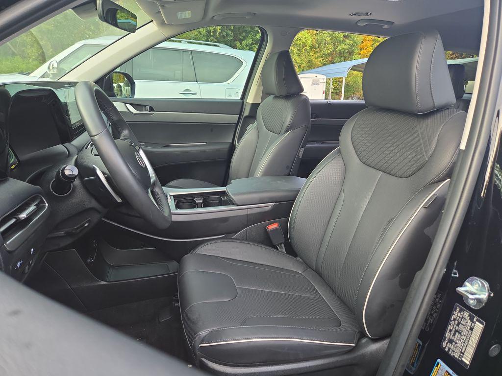 used 2025 Hyundai Palisade car, priced at $41,184