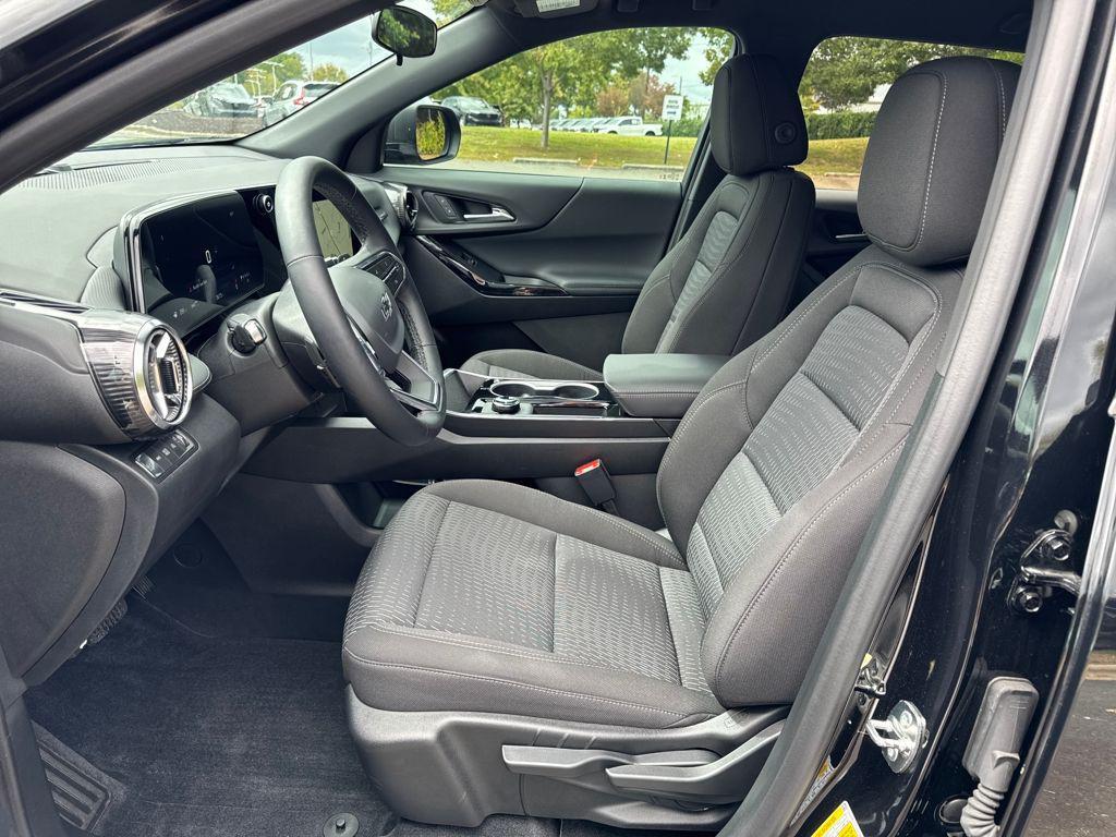 used 2026 Chevrolet Equinox car, priced at $30,978