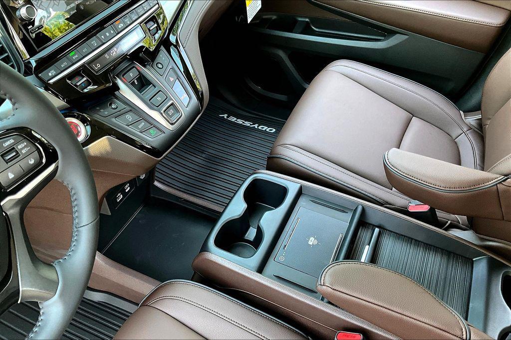 new 2026 Honda Odyssey car, priced at $49,445
