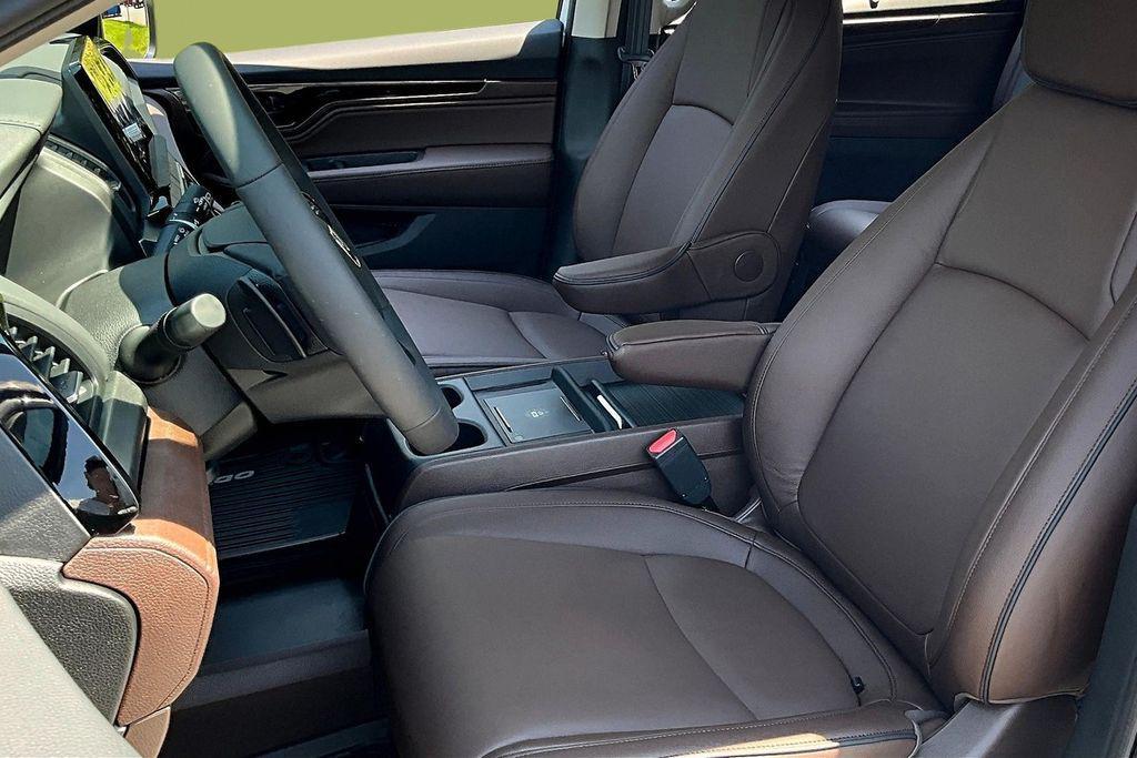 new 2026 Honda Odyssey car, priced at $49,445