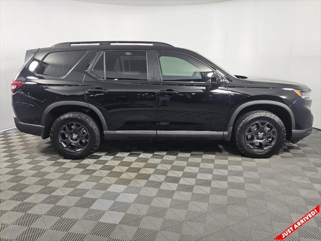 new 2025 Honda Pilot car, priced at $50,850