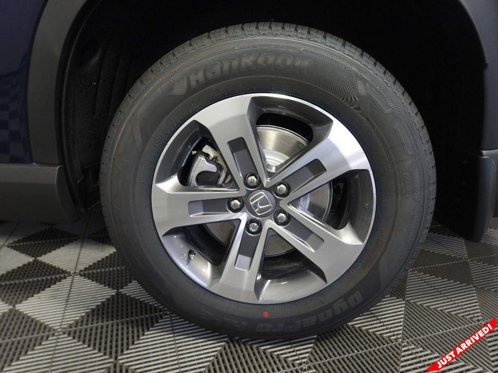 new 2025 Honda Pilot car, priced at $44,995