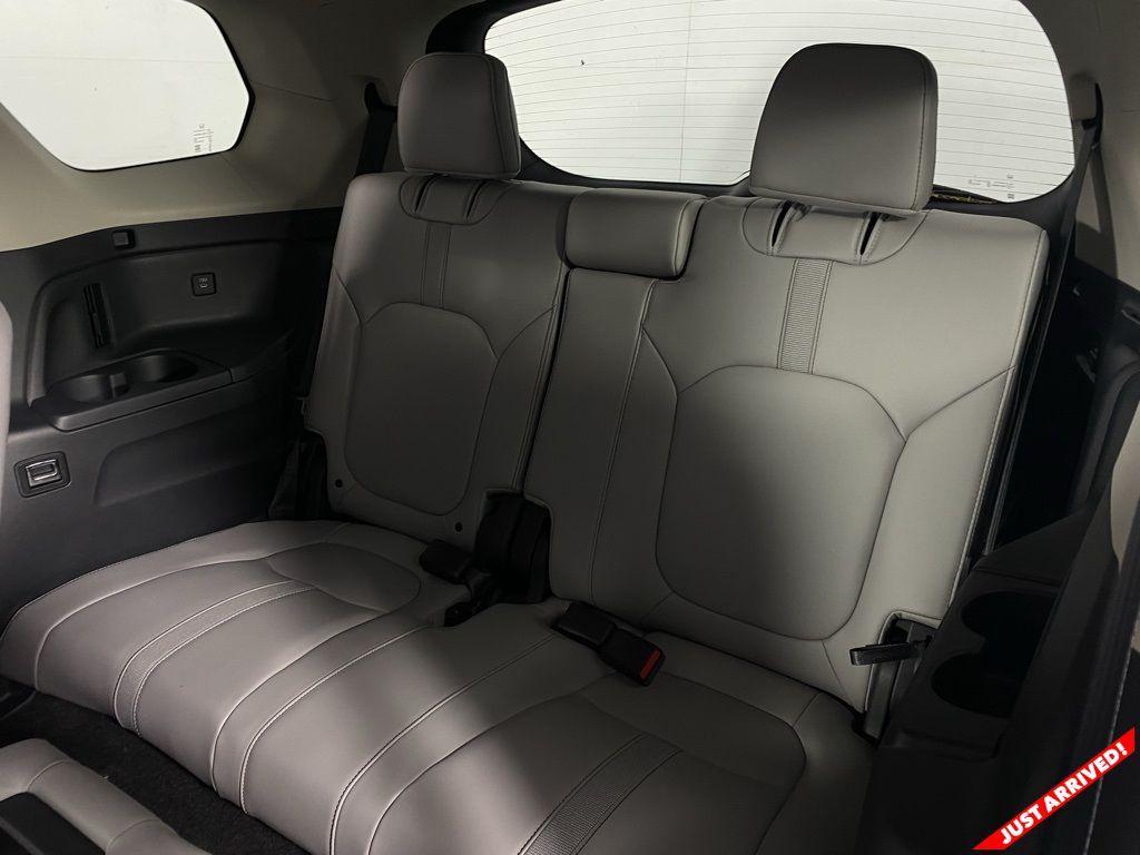 new 2025 Honda Pilot car, priced at $44,995