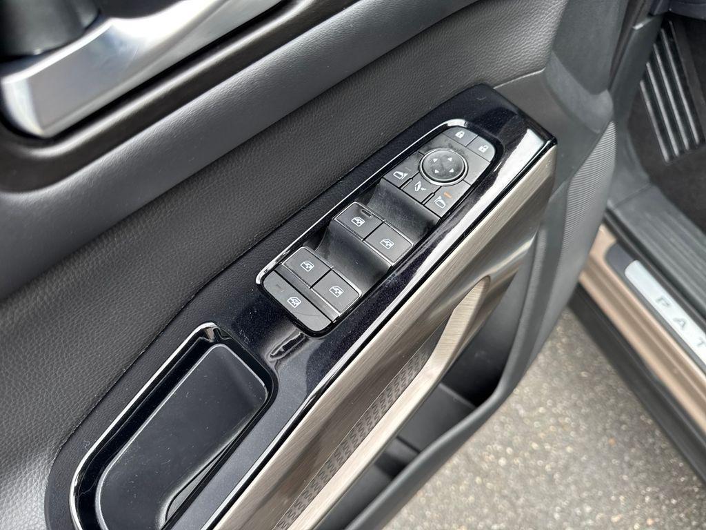 used 2023 Nissan Pathfinder car, priced at $29,929