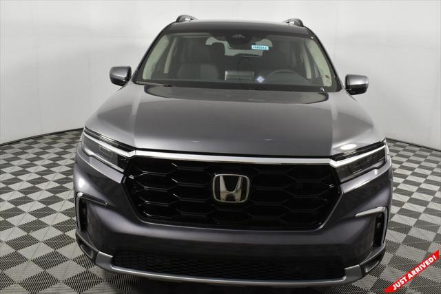 new 2025 Honda Pilot car, priced at $50,995