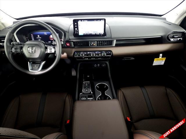new 2025 Honda Pilot car, priced at $54,530
