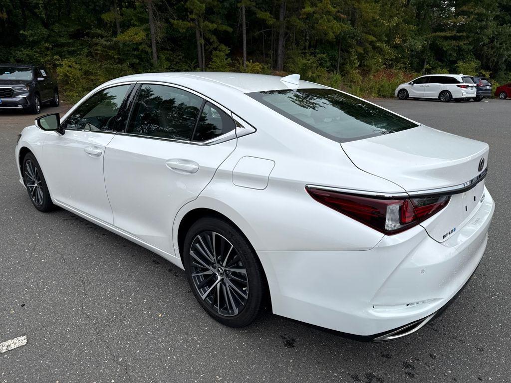 used 2022 Lexus ES 350 car, priced at $36,088