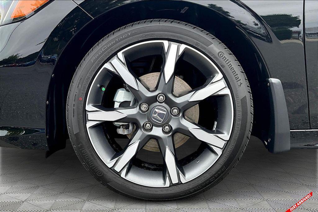 new 2026 Honda Civic Hybrid car, priced at $33,490