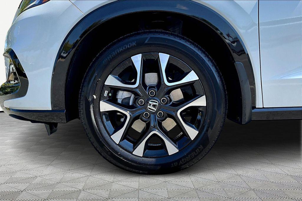 new 2026 Honda HR-V car, priced at $31,955