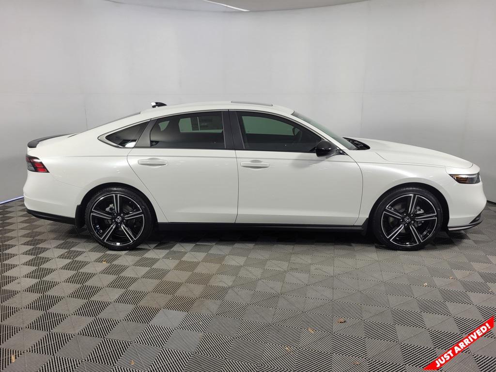 new 2025 Honda Accord Hybrid car, priced at $35,260