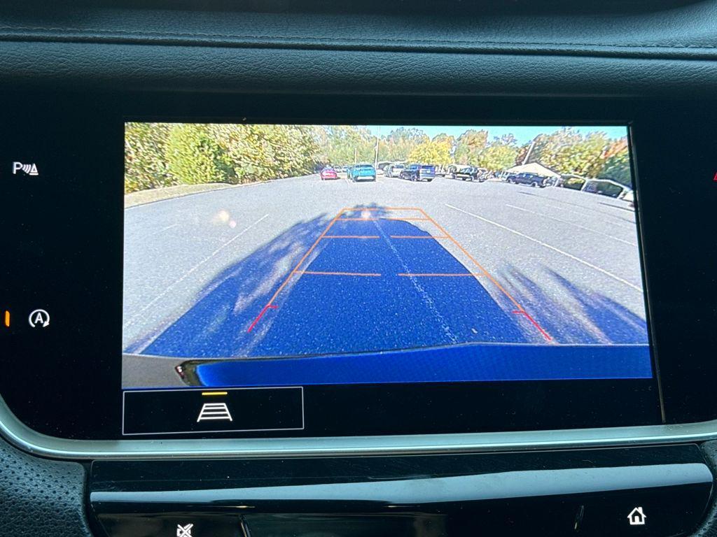 used 2023 Cadillac XT5 car, priced at $27,397