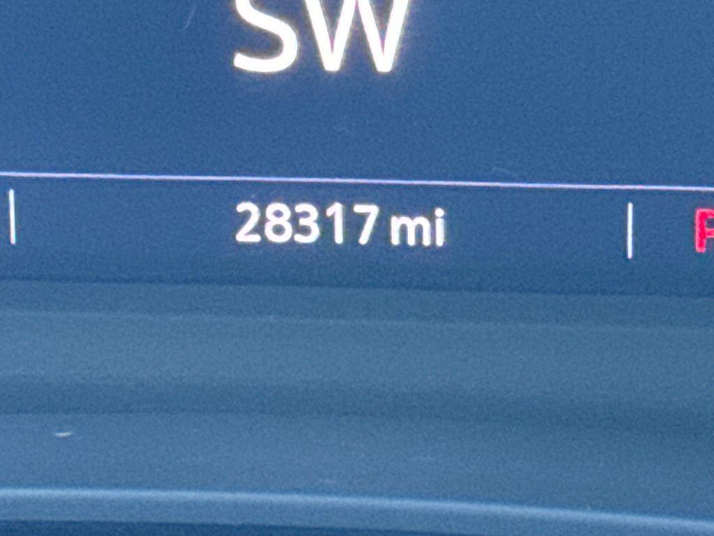 used 2023 Cadillac XT5 car, priced at $27,397