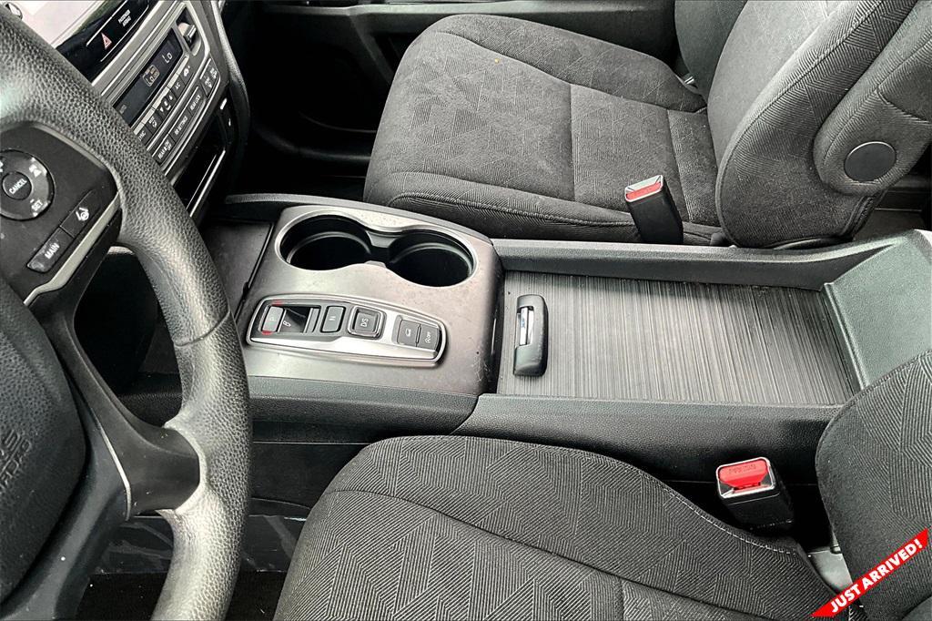 used 2022 Honda Pilot car, priced at $30,293
