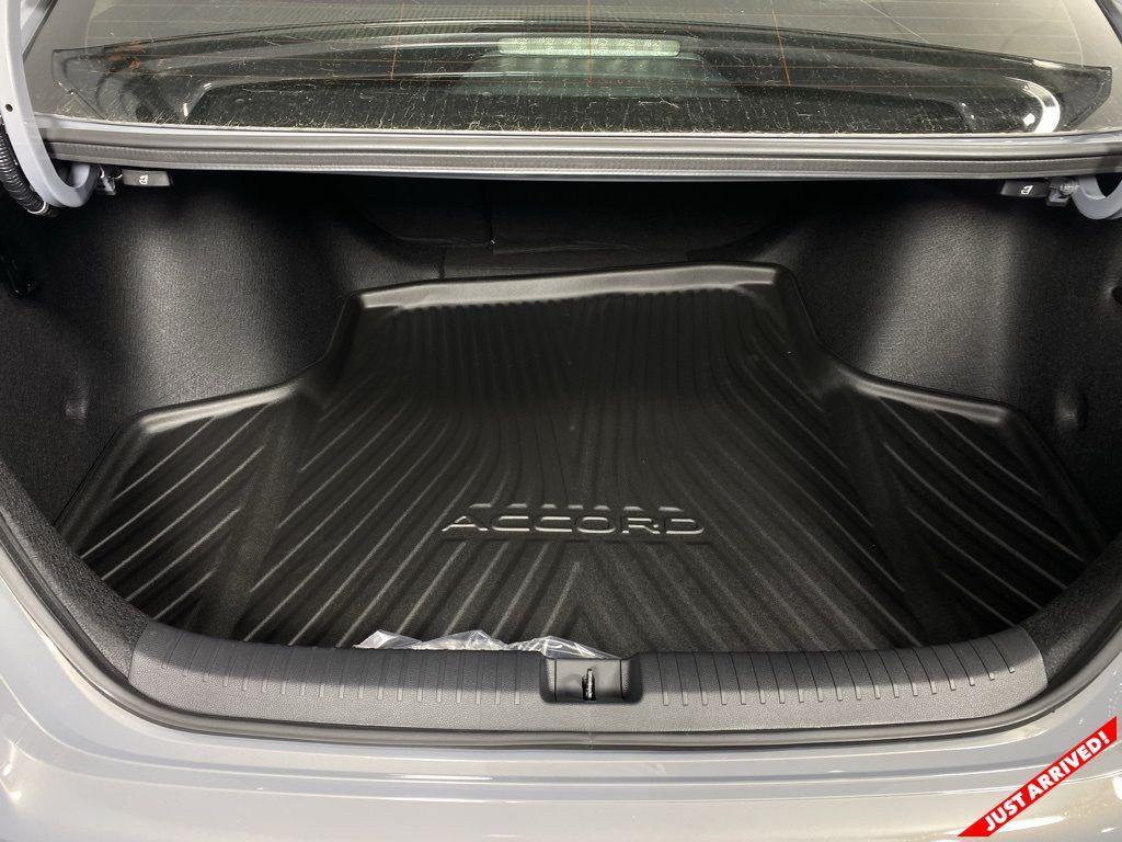 new 2025 Honda Accord Hybrid car, priced at $40,950