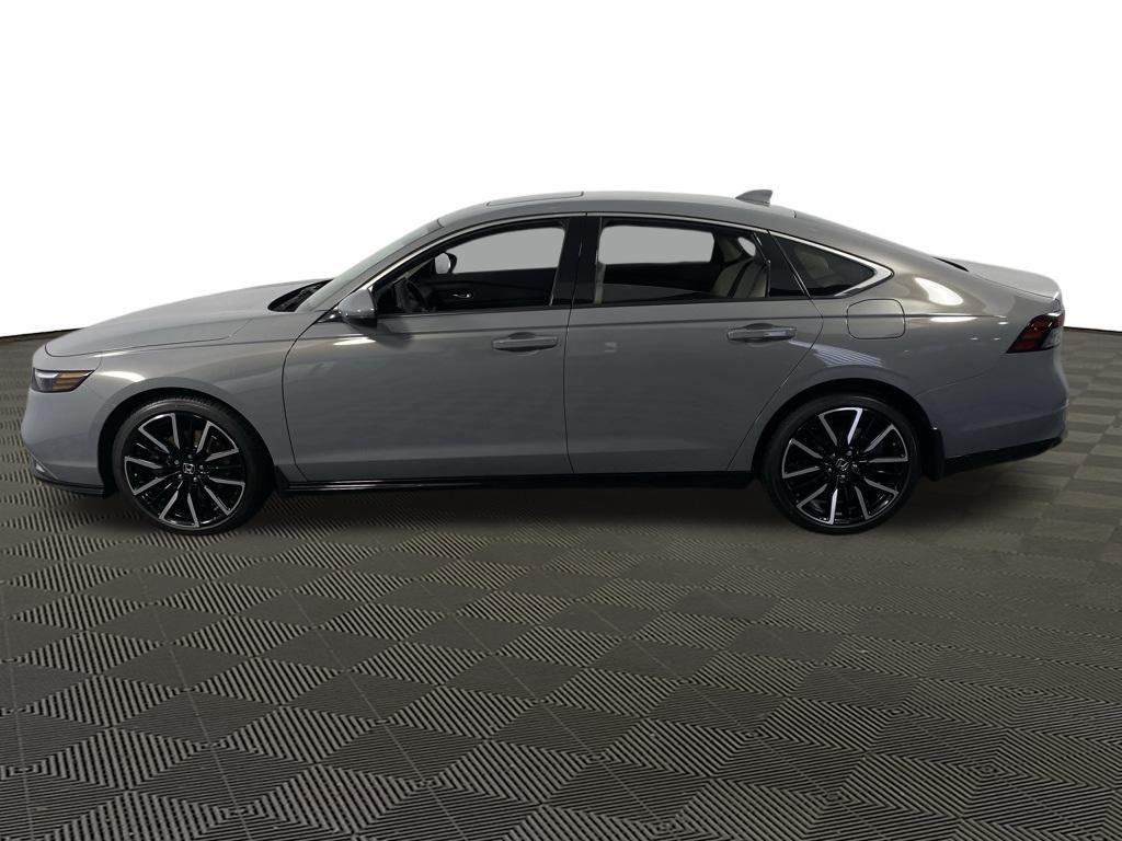 new 2025 Honda Accord Hybrid car, priced at $40,950