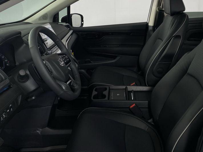 new 2026 Honda Odyssey car, priced at $53,190