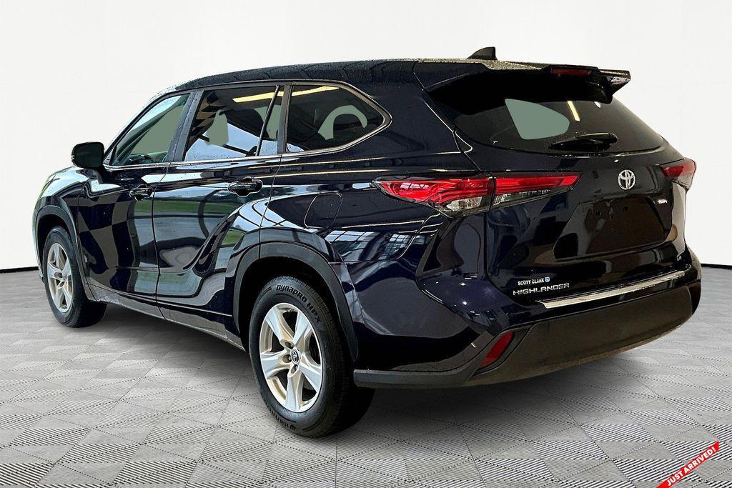 used 2023 Toyota Highlander car, priced at $29,774