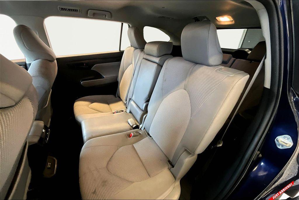 used 2023 Toyota Highlander car, priced at $29,774