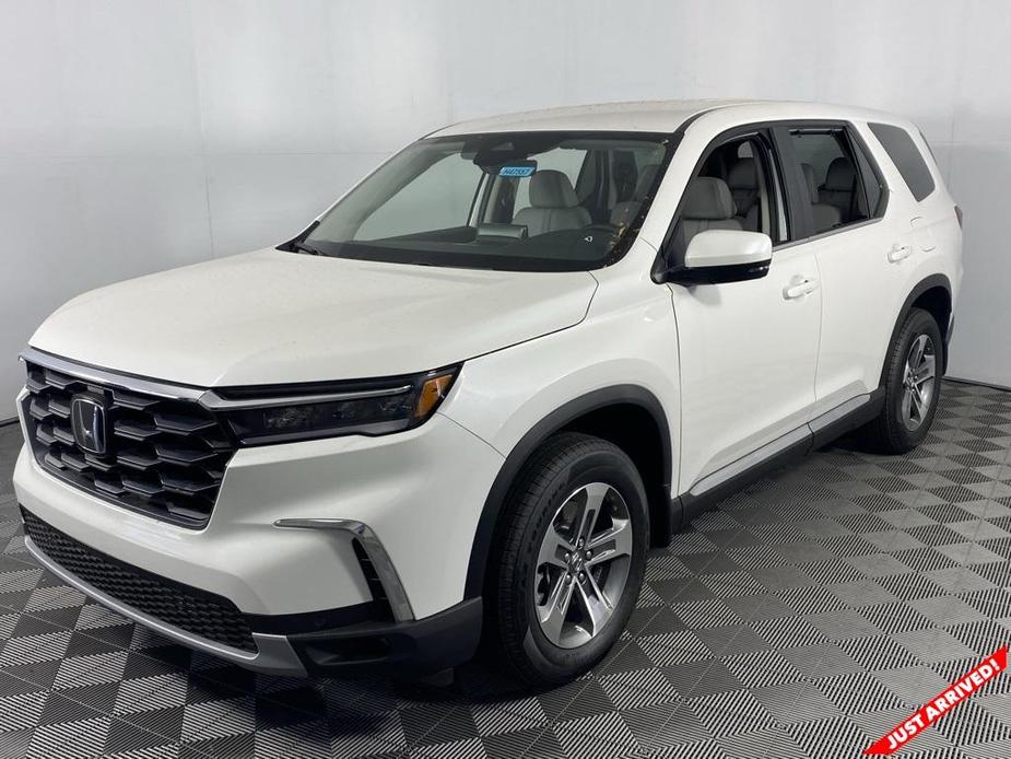 new 2025 Honda Pilot car, priced at $47,150