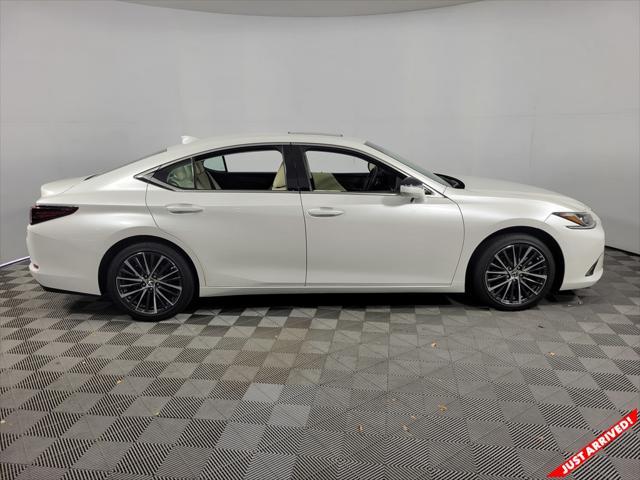 used 2022 Lexus ES 350 car, priced at $38,665