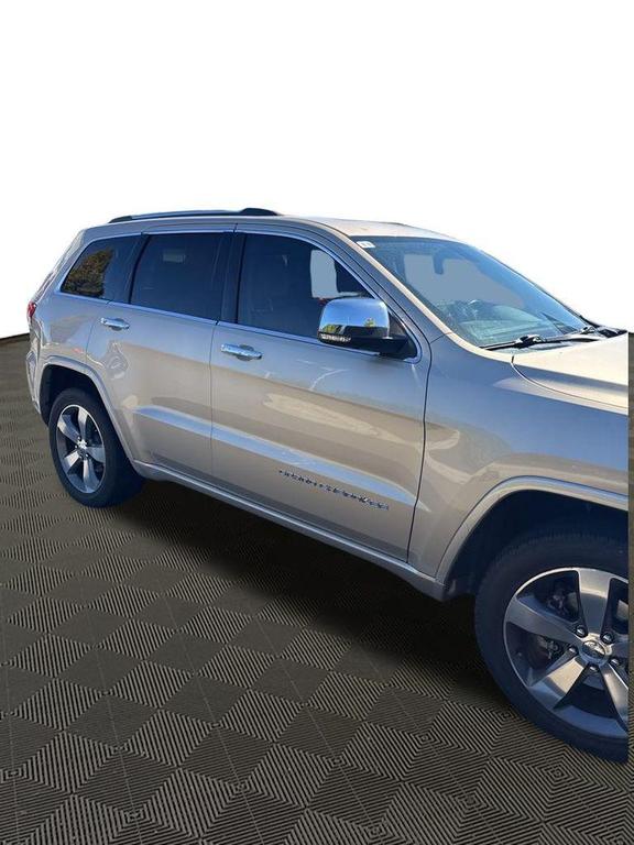 used 2015 Jeep Grand Cherokee car, priced at $13,995