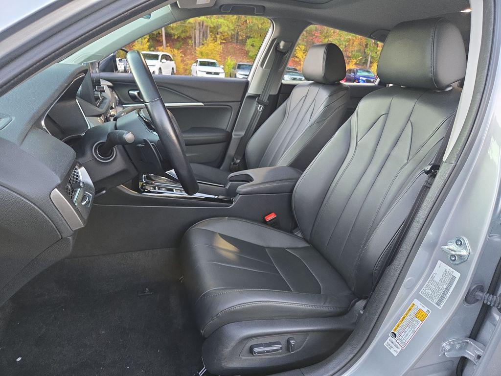 used 2025 Acura Integra car, priced at $27,999