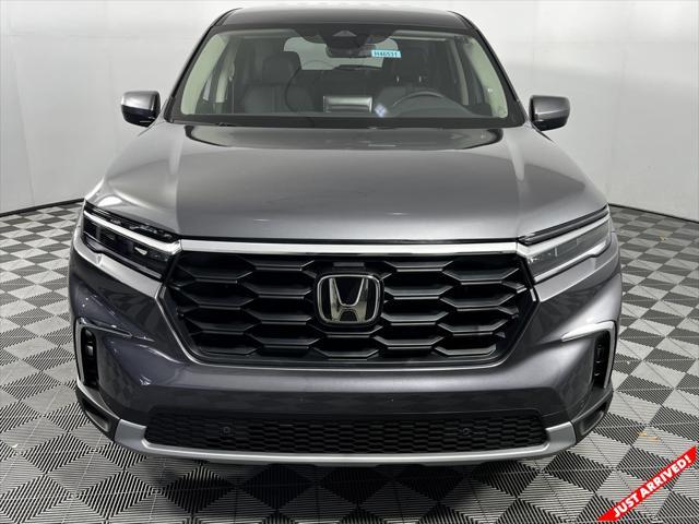 new 2025 Honda Pilot car, priced at $44,895