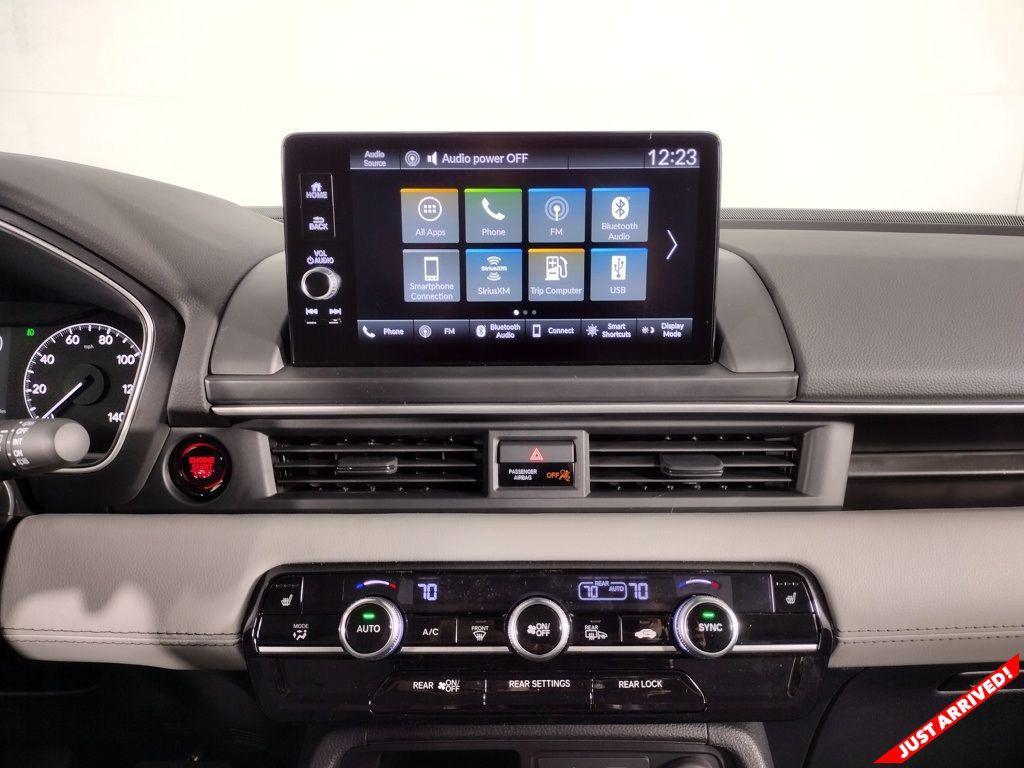 new 2025 Honda Pilot car, priced at $45,725