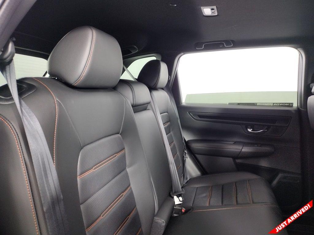 new 2026 Honda CR-V Hybrid car, priced at $40,175