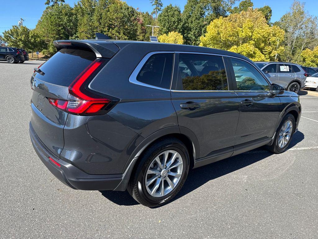 used 2025 Honda CR-V car, priced at $29,748