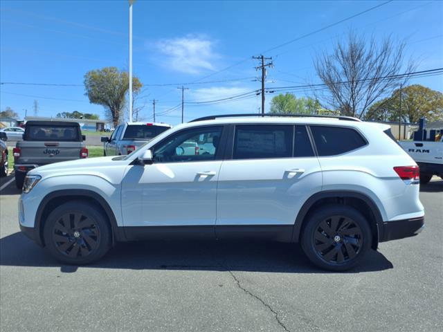 new 2025 Volkswagen Atlas car, priced at $45,857