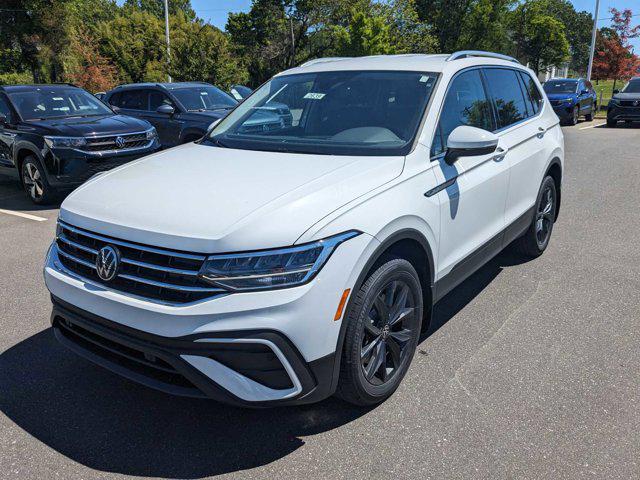 new 2024 Volkswagen Tiguan car, priced at $32,676