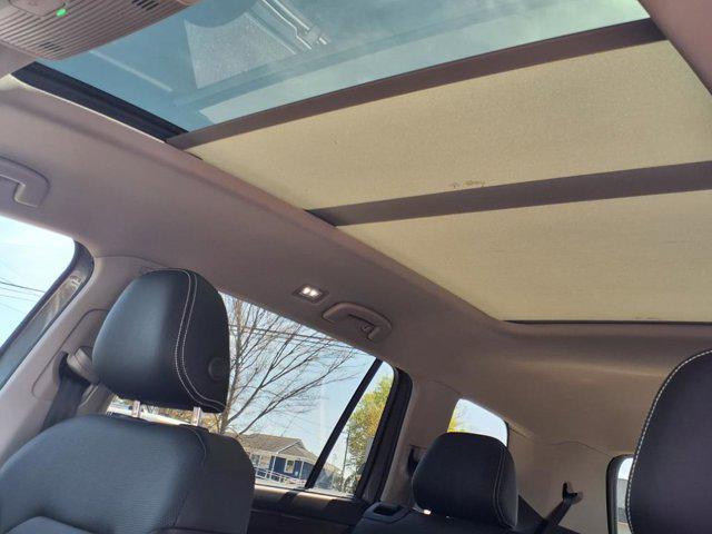 new 2025 Volkswagen Atlas car, priced at $48,086