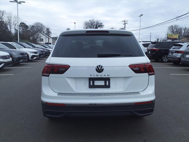 new 2024 Volkswagen Tiguan car, priced at $27,775