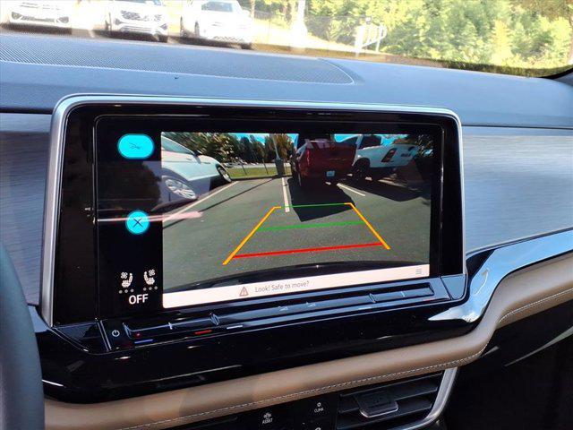 new 2026 Volkswagen Atlas Cross Sport car, priced at $40,781