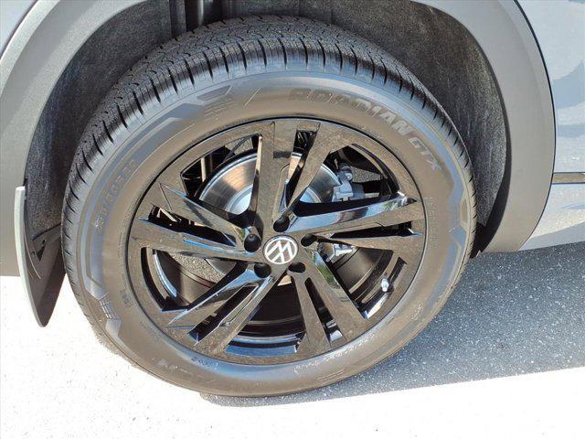 new 2026 Volkswagen Atlas Cross Sport car, priced at $50,883