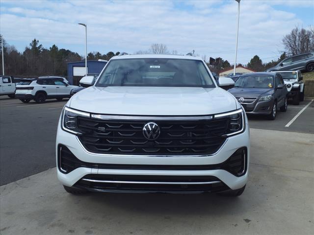 new 2025 Volkswagen Atlas car, priced at $52,432