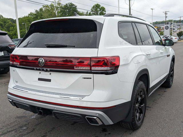 new 2024 Volkswagen Atlas car, priced at $45,705