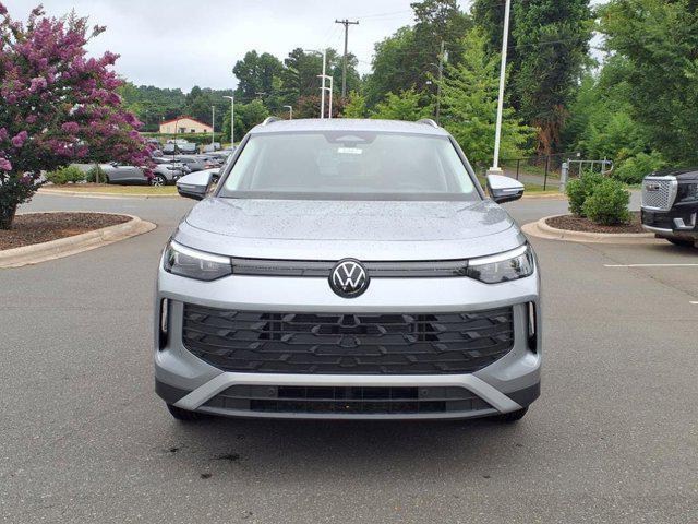 new 2025 Volkswagen Tiguan car, priced at $28,015