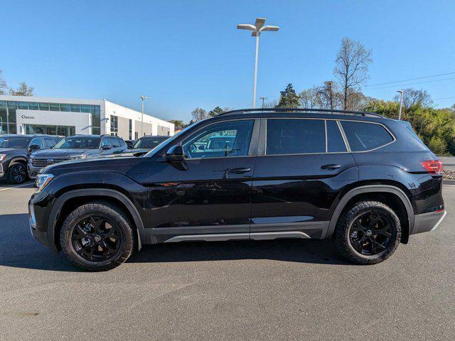 new 2024 Volkswagen Atlas car, priced at $44,157