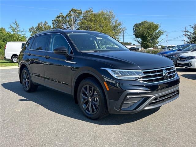 new 2024 Volkswagen Tiguan car, priced at $30,311