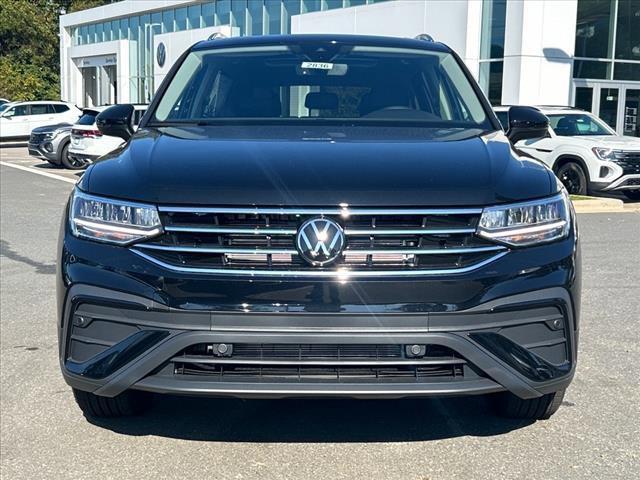 new 2024 Volkswagen Tiguan car, priced at $30,106