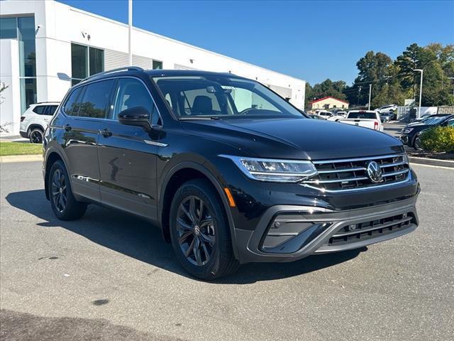 new 2024 Volkswagen Tiguan car, priced at $30,106