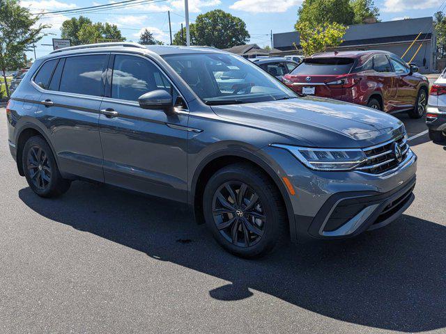 new 2024 Volkswagen Tiguan car, priced at $33,708