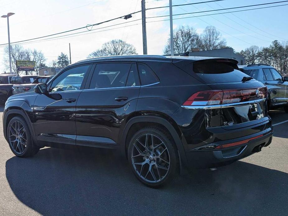 new 2024 Volkswagen Atlas Cross Sport car, priced at $41,685