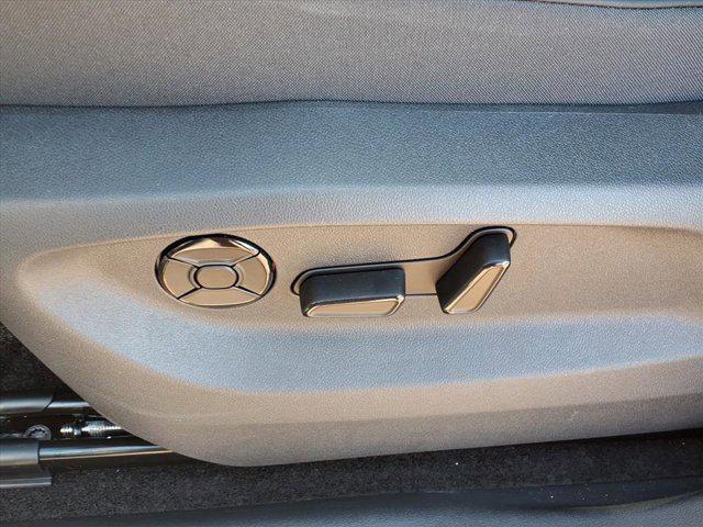 new 2025 Volkswagen Tiguan car, priced at $34,111