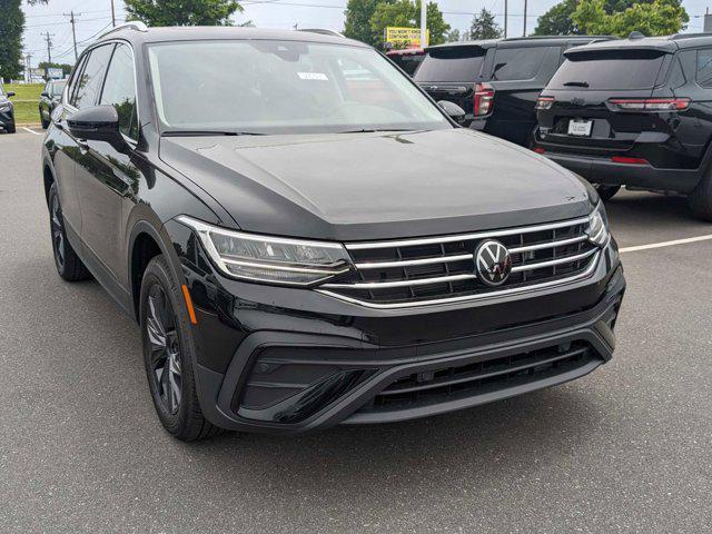 new 2024 Volkswagen Tiguan car, priced at $33,708