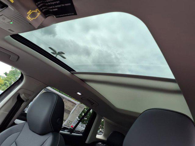 new 2025 Volkswagen Tiguan car, priced at $33,618