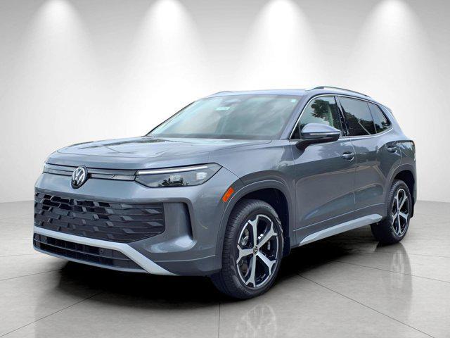 new 2025 Volkswagen Tiguan car, priced at $33,618